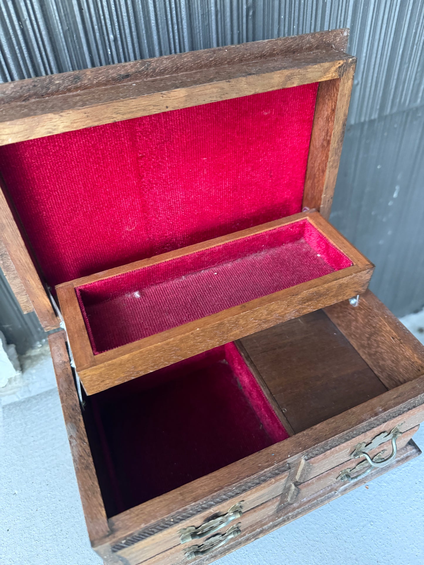Haunted Jewelry Box