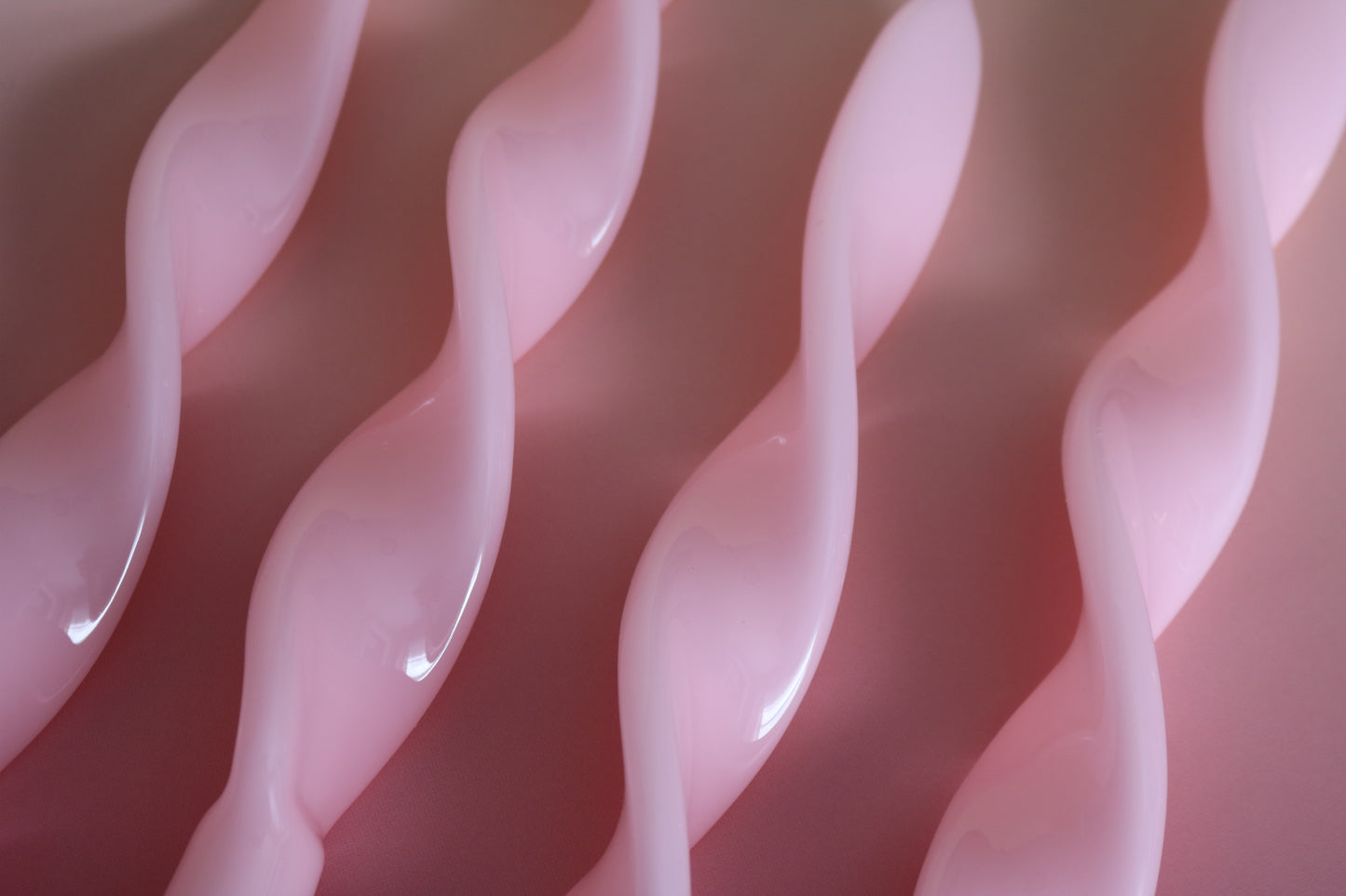 PINK TWIST TAPERS