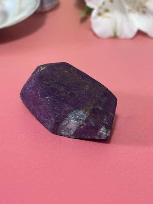 Purpite tower, free form