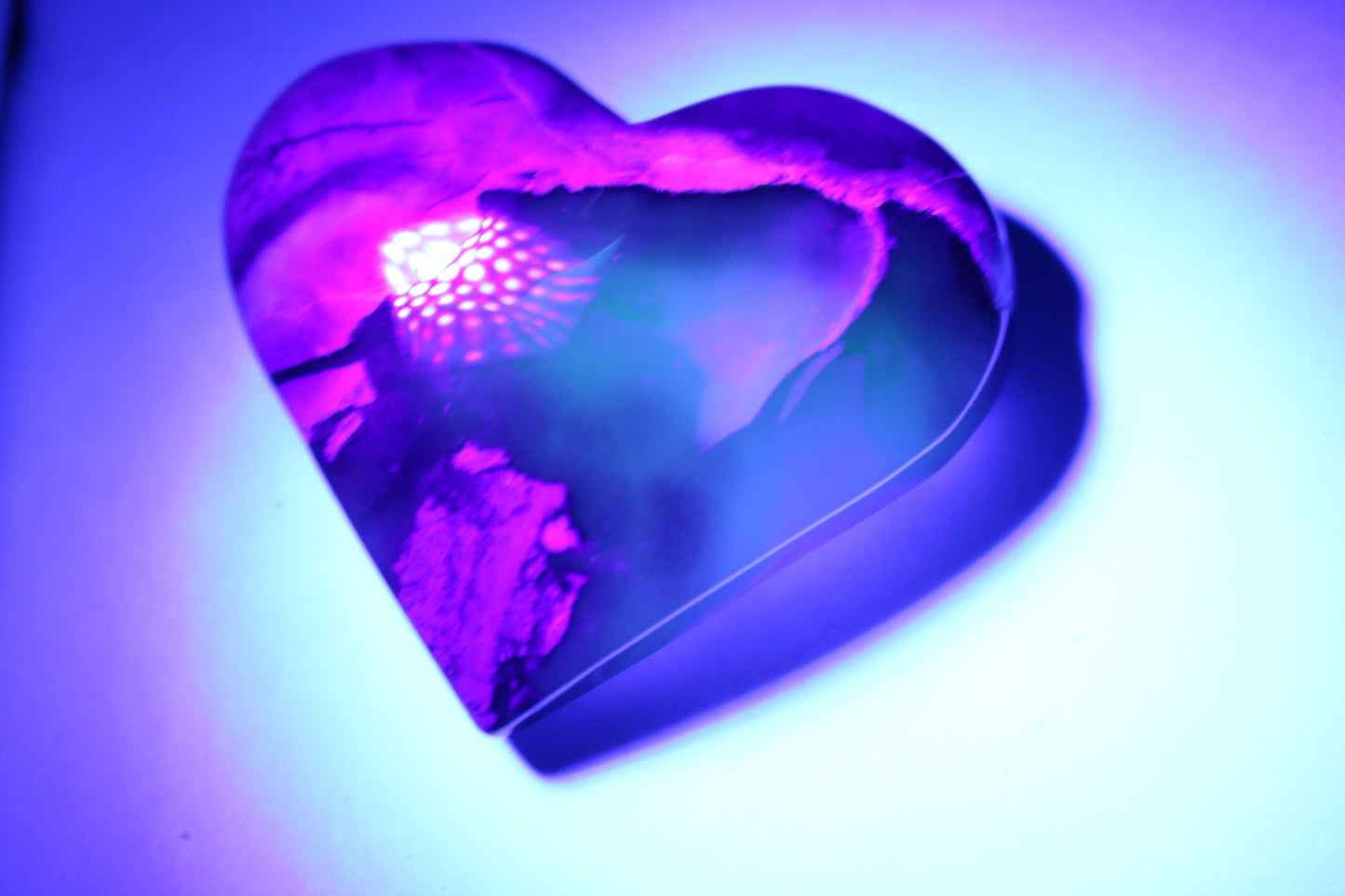 Volcano Agate Heart - UV Reactive 2