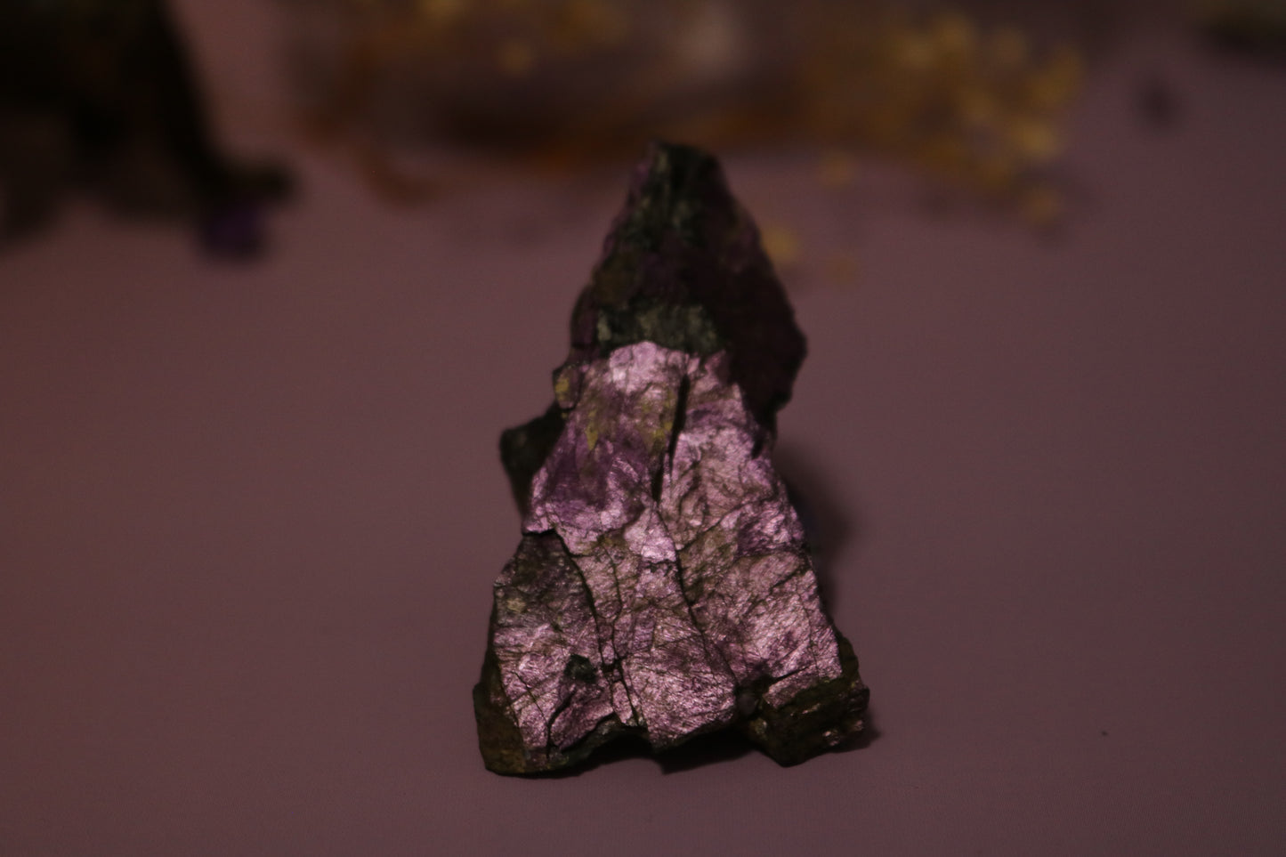 Purpite, raw chunk
