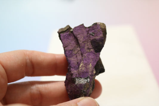 Purpite, raw chunk