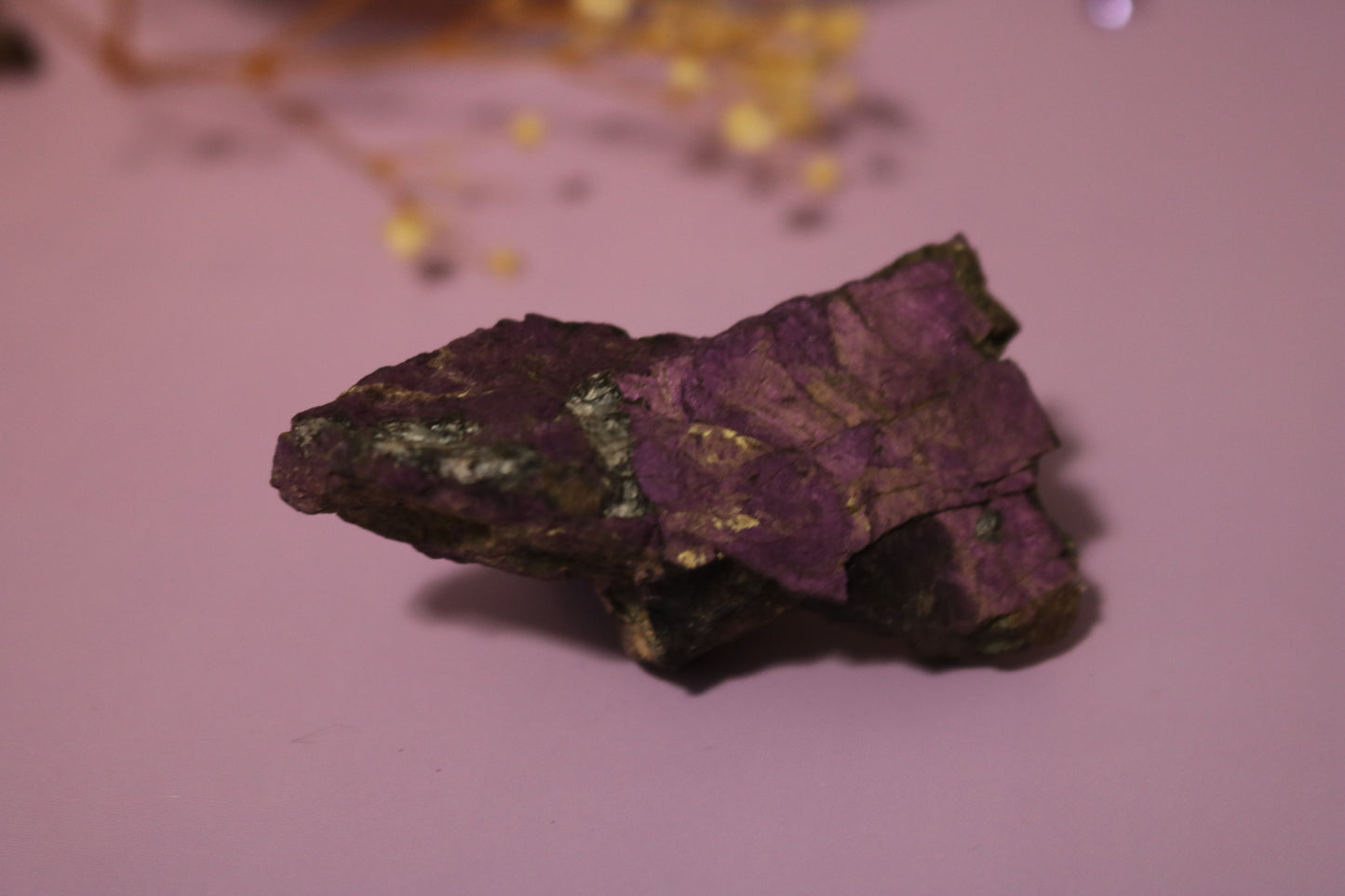 Purpite, raw chunk