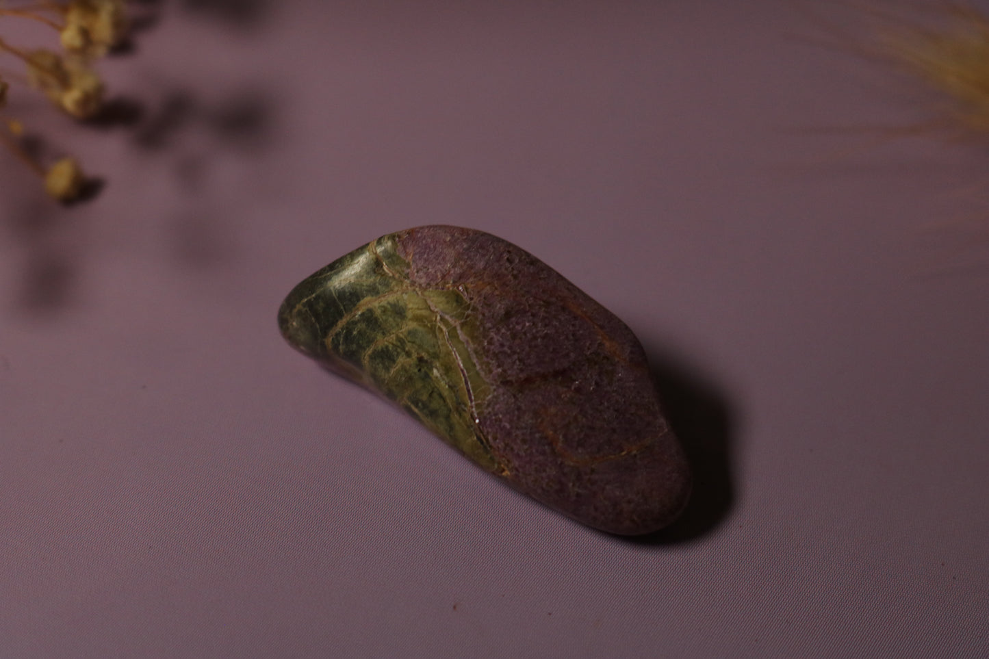 STITCHITE, ATLANTASITE PEBBLE