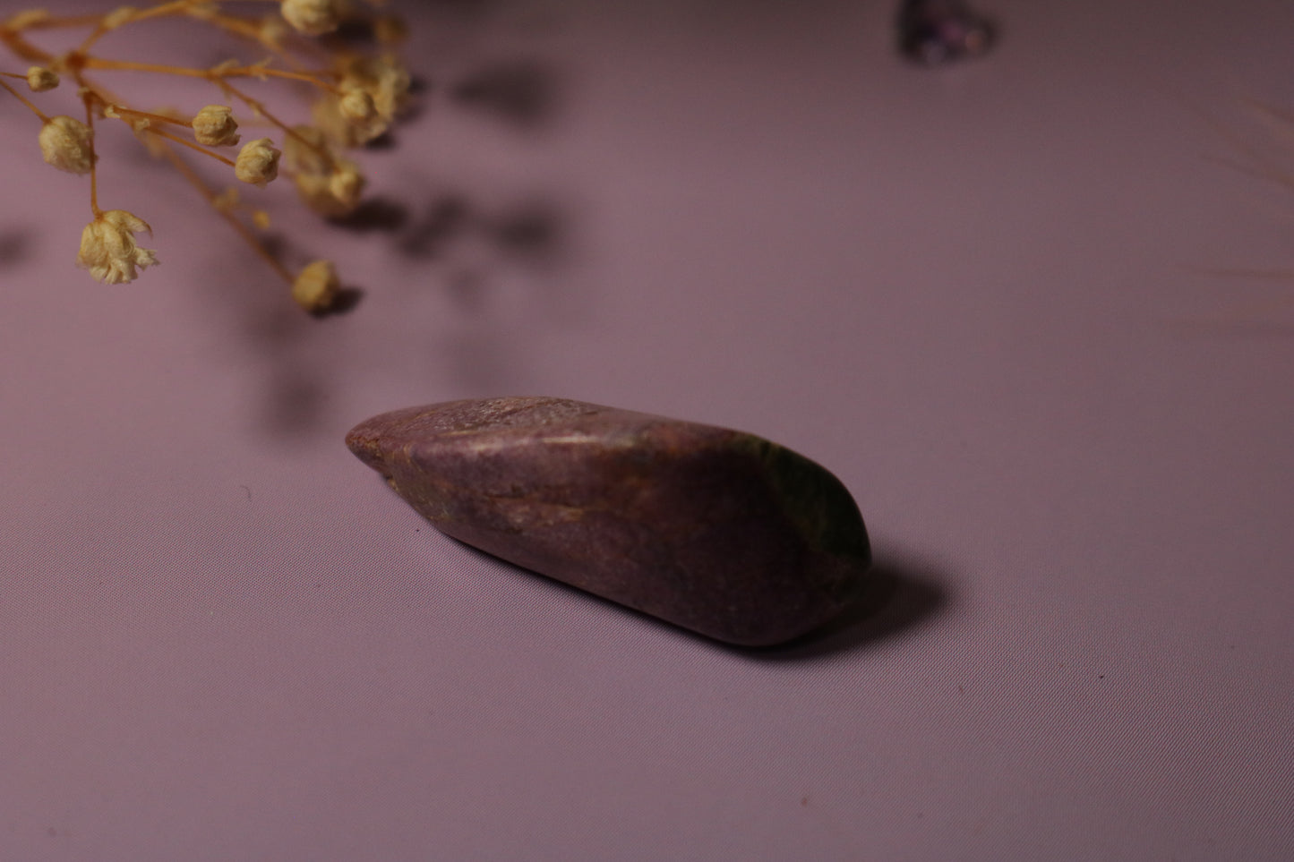 STITCHITE, ATLANTASITE PEBBLE