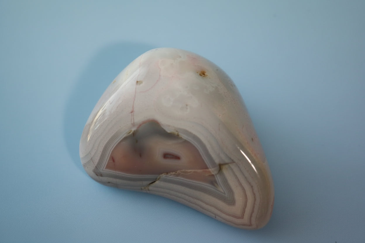 Botswana Agate, Pink, palmstone