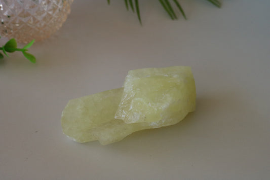LEMON QUARTZ - RAW CRYSTAL PIECE