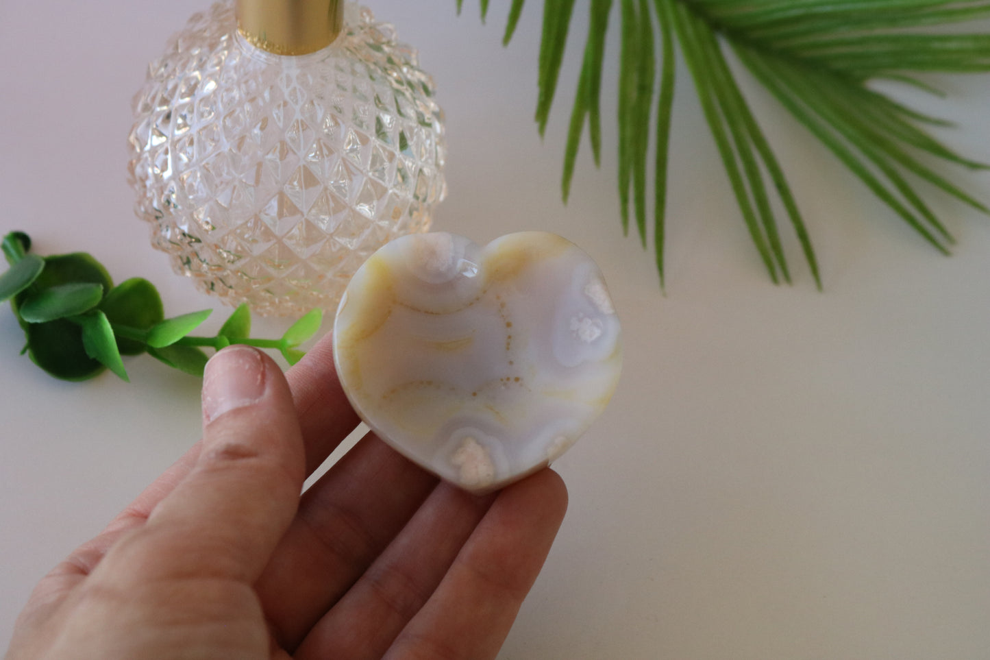 FLOWER AGATE CARVED HEART DISH