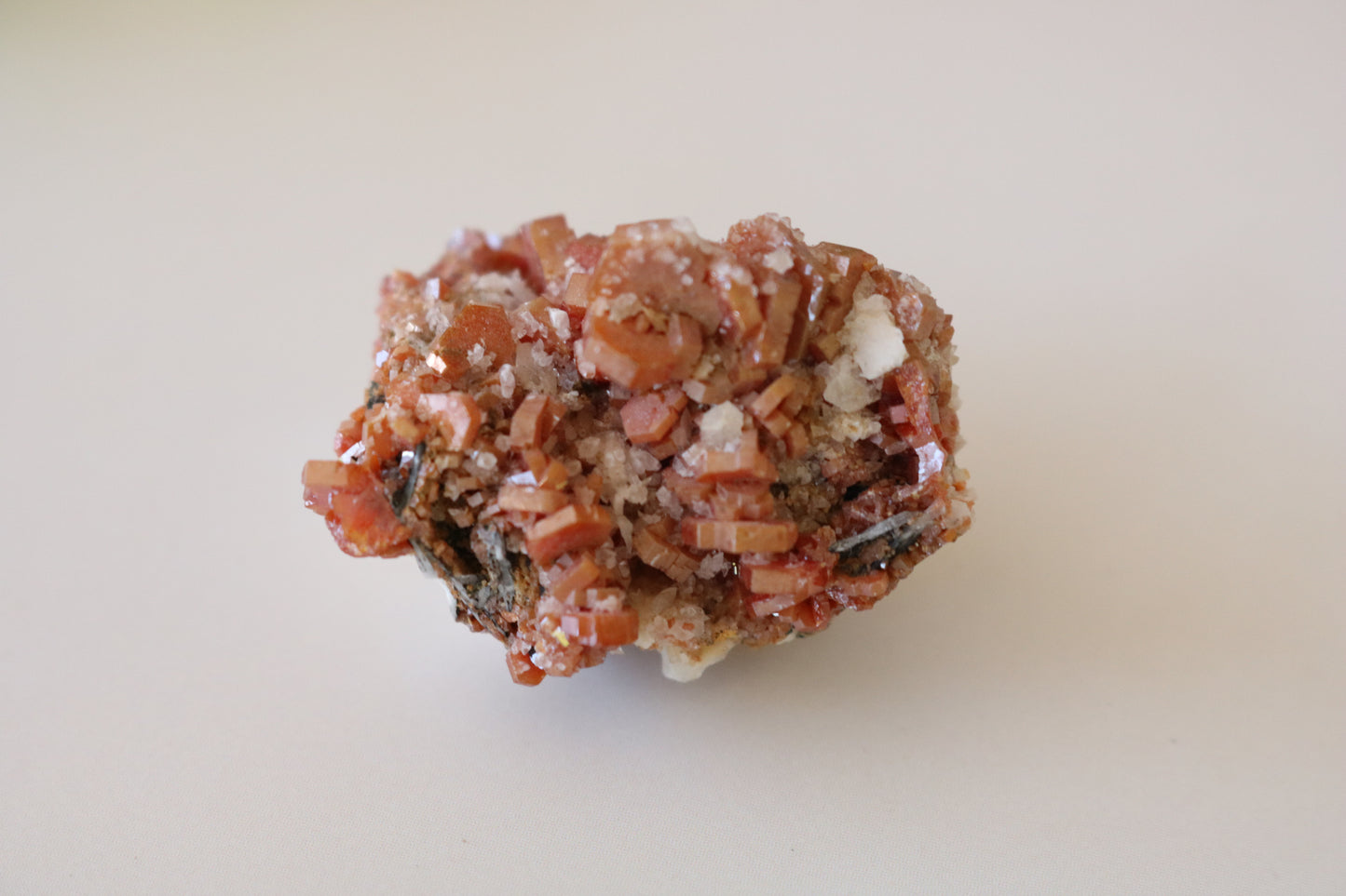 VANADINITE ON BARYTE, MINI CLUSTER CRYSTAL