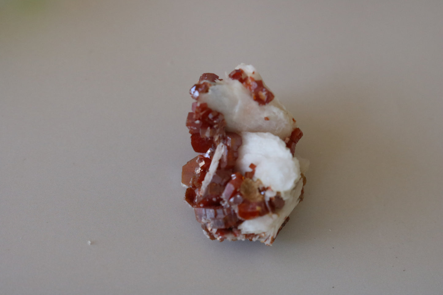 VANADINITE ON BARYTE, MINI CLUSTER CRYSTAL