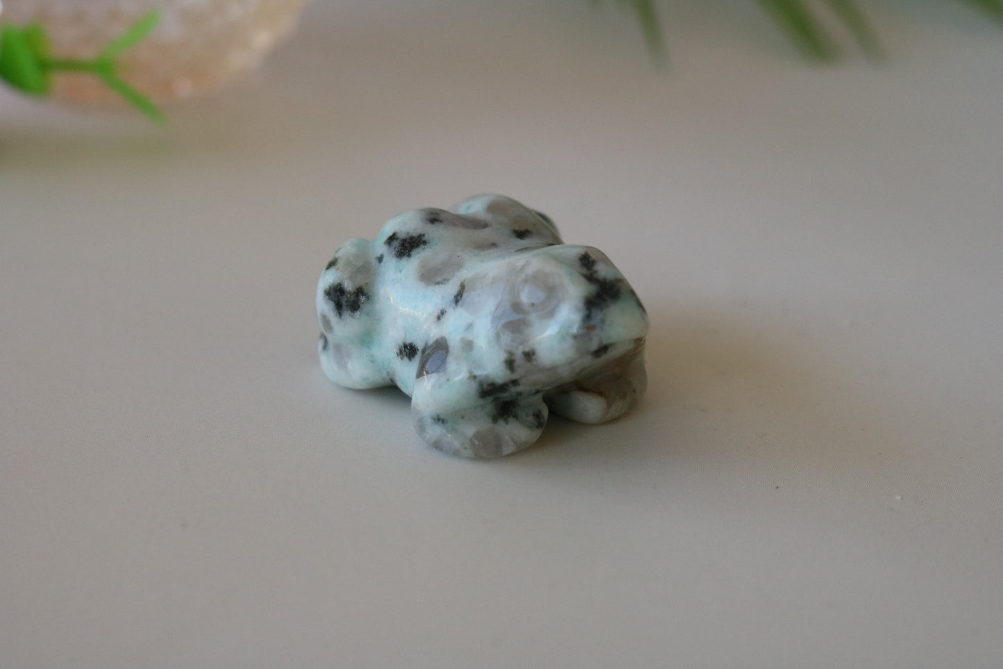KIWI JASPER, Carved Frog, mini crystal carving