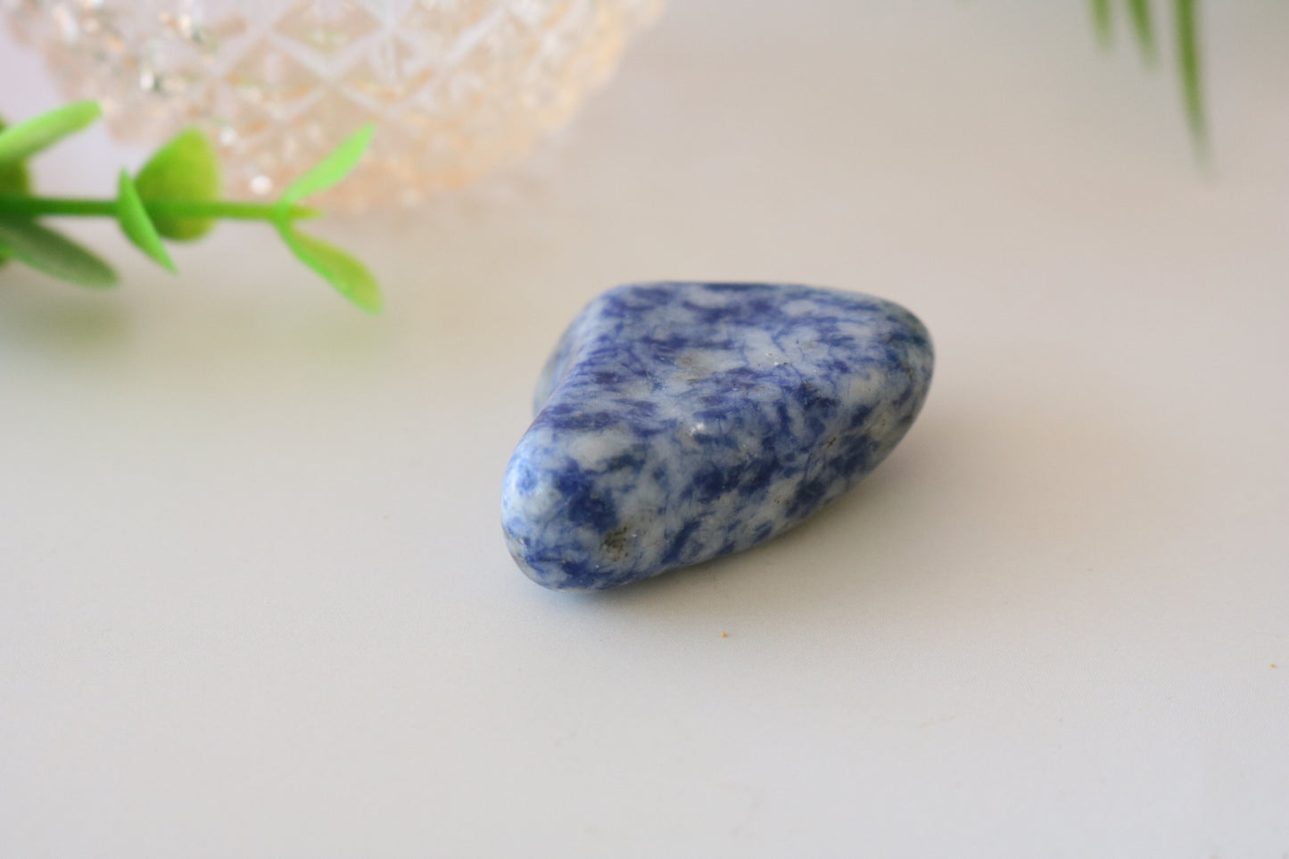 SODALITE PEBBLE, TUMBLED STONE