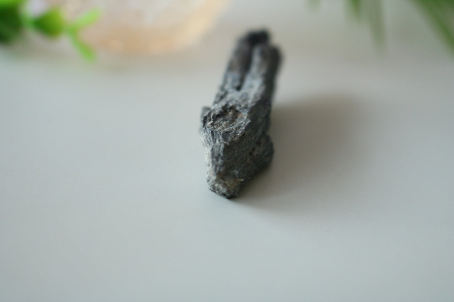 BLACK KYANITE BLADE